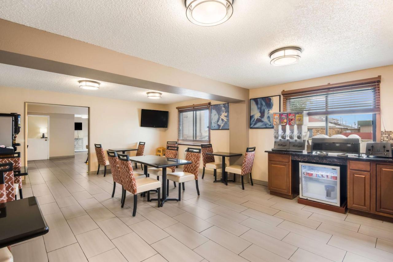 Best Western Mount Pleasant Inn Buitenkant foto