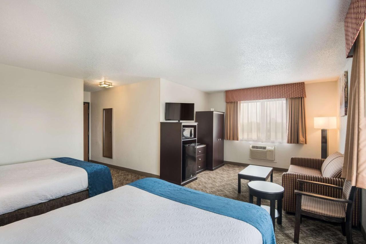 Best Western Mount Pleasant Inn Buitenkant foto