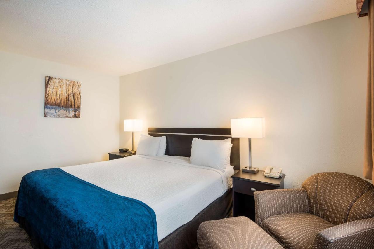Best Western Mount Pleasant Inn Buitenkant foto
