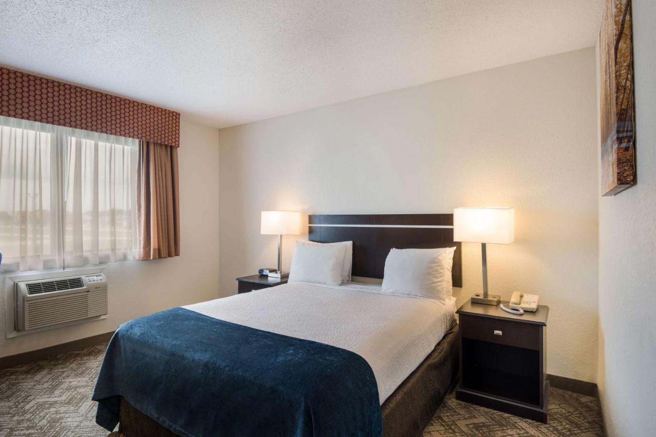 Best Western Mount Pleasant Inn Buitenkant foto